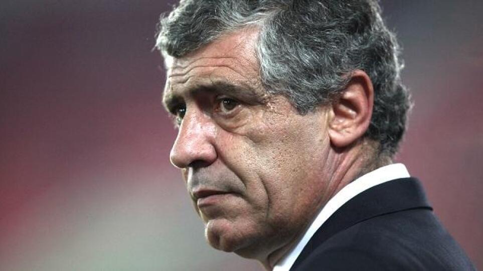 Απαρηγόρητος ο Σάντος μετά την «τεσσάρα» από Γερμανία: Με τσιγάρο και μόνος (βίντεο)