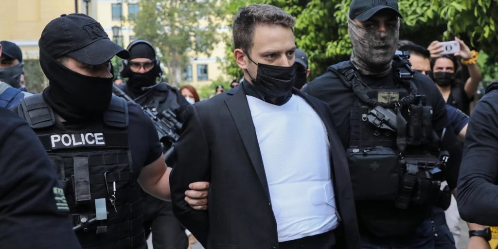 Γλυκά Νερά: Σε ατομικό κελί κρατείται ο 33χρονος πιλότος – Τι θα πει στην απολογία του (βίντεο)