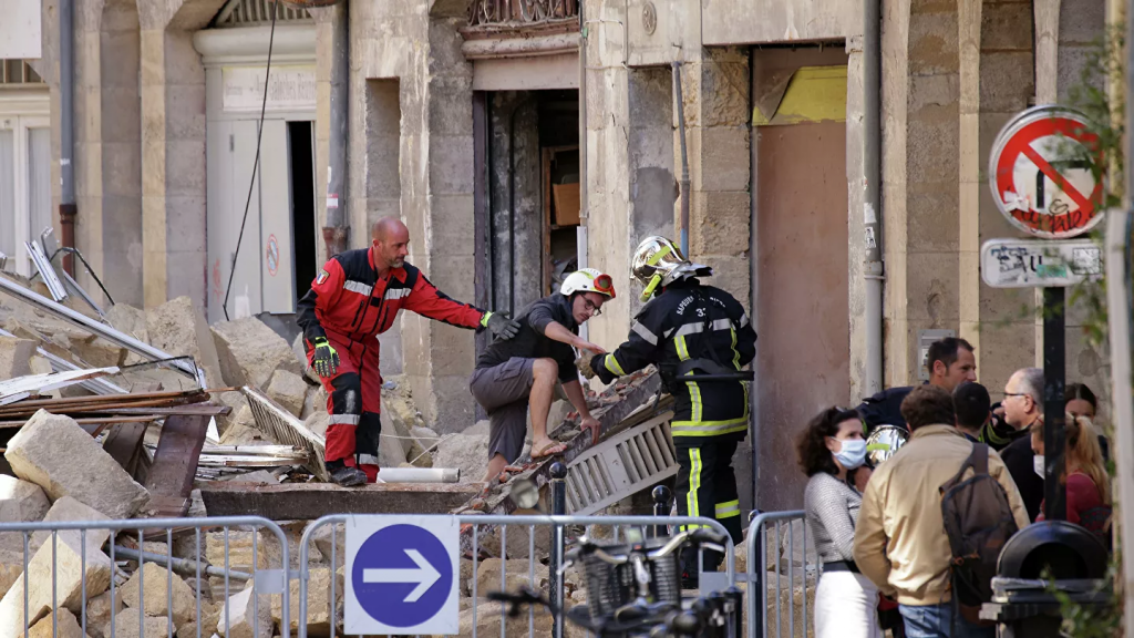 Κατάρρευση δύο κτιρίων στο Μπορντό της Γαλλίας – Τρεις τραυματίες (βίντεο)