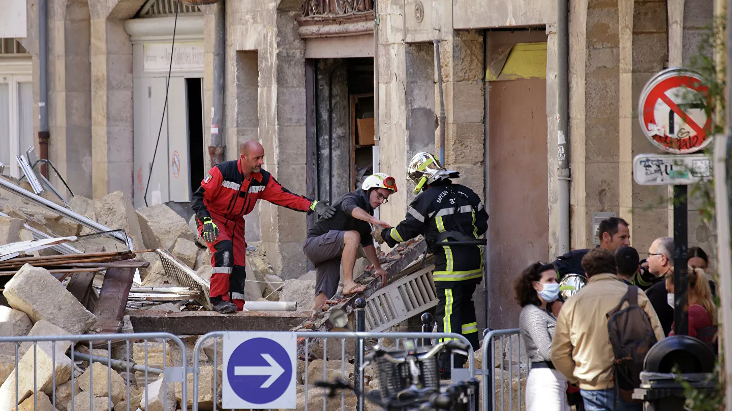 Κατάρρευση δύο κτιρίων στο Μπορντό της Γαλλίας – Τρεις τραυματίες (βίντεο)