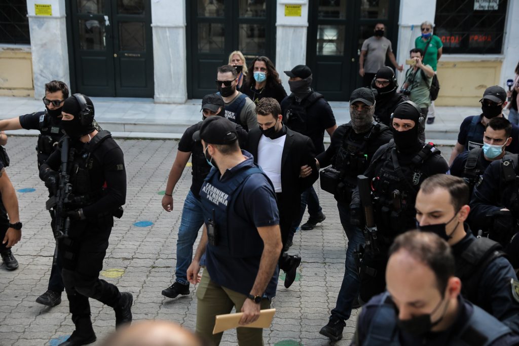 Γλυκά Νερά: Ποιος επισκέφτηκε πρώτος τον δολοφόνο της Καρολάιν στη ΓΑΔΑ και τι είπαν – Γιατί δεν πήγαν οι γονείς του;