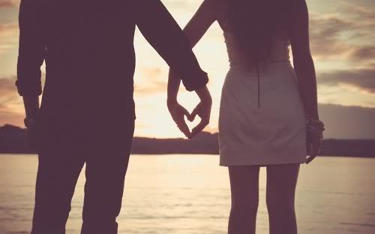 Τέσσερα καθημερινά πράγματα που φθείρουν τη σχέση σου χωρίς να το καταλαβαίνεις