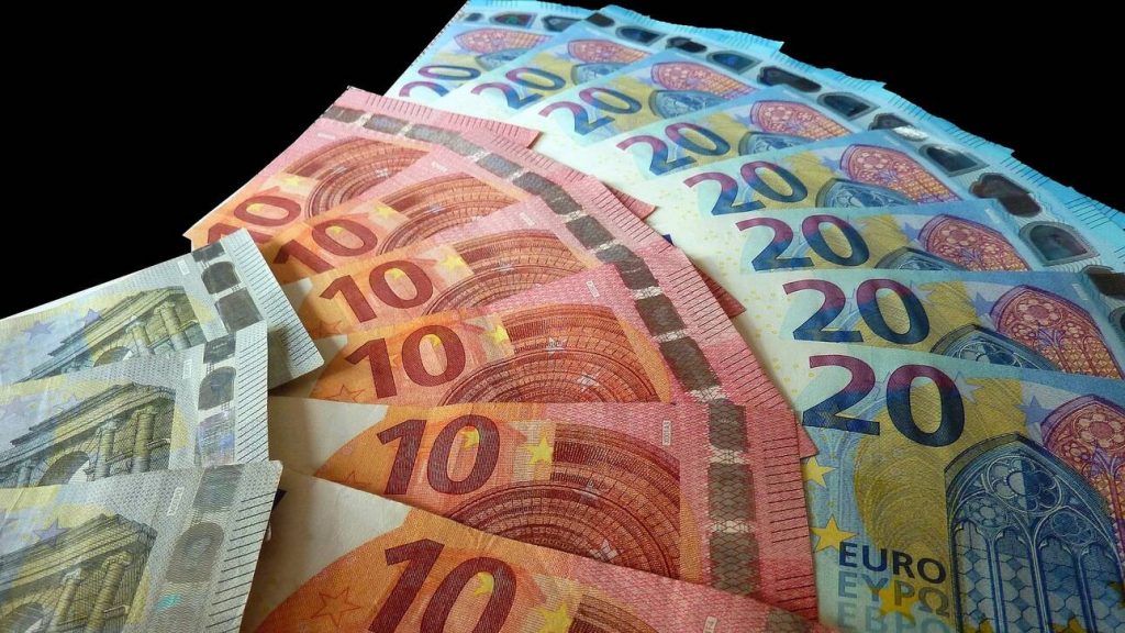 Δείτε πότε θα καταβληθούν τα αναδρομικά και οι αυξήσεις στους συνταξιούχους με πάνω από 30,1 έτη ασφάλισης