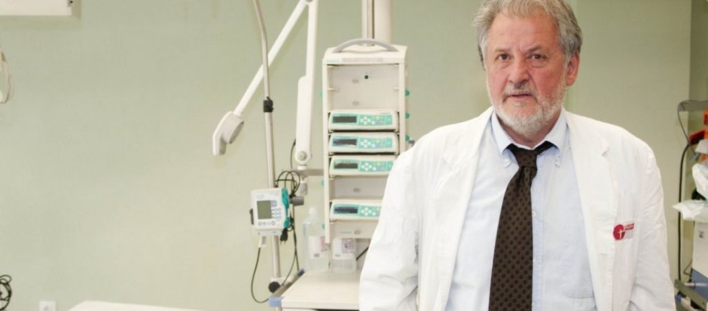«Σπέρνει» τον τρόμο ο Ν.Καπραβέλος: «Όσο ο ιός βρίσκει ανεμβολίαστους ανθρώπους θα σπέρνει τον θάνατο»