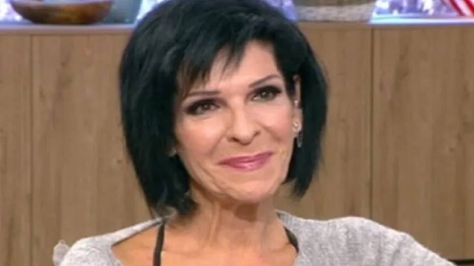 Ξανά στο νοσοκομείο η Σοφία Βόσσου – Υποβλήθηκε σε χειρουργείο