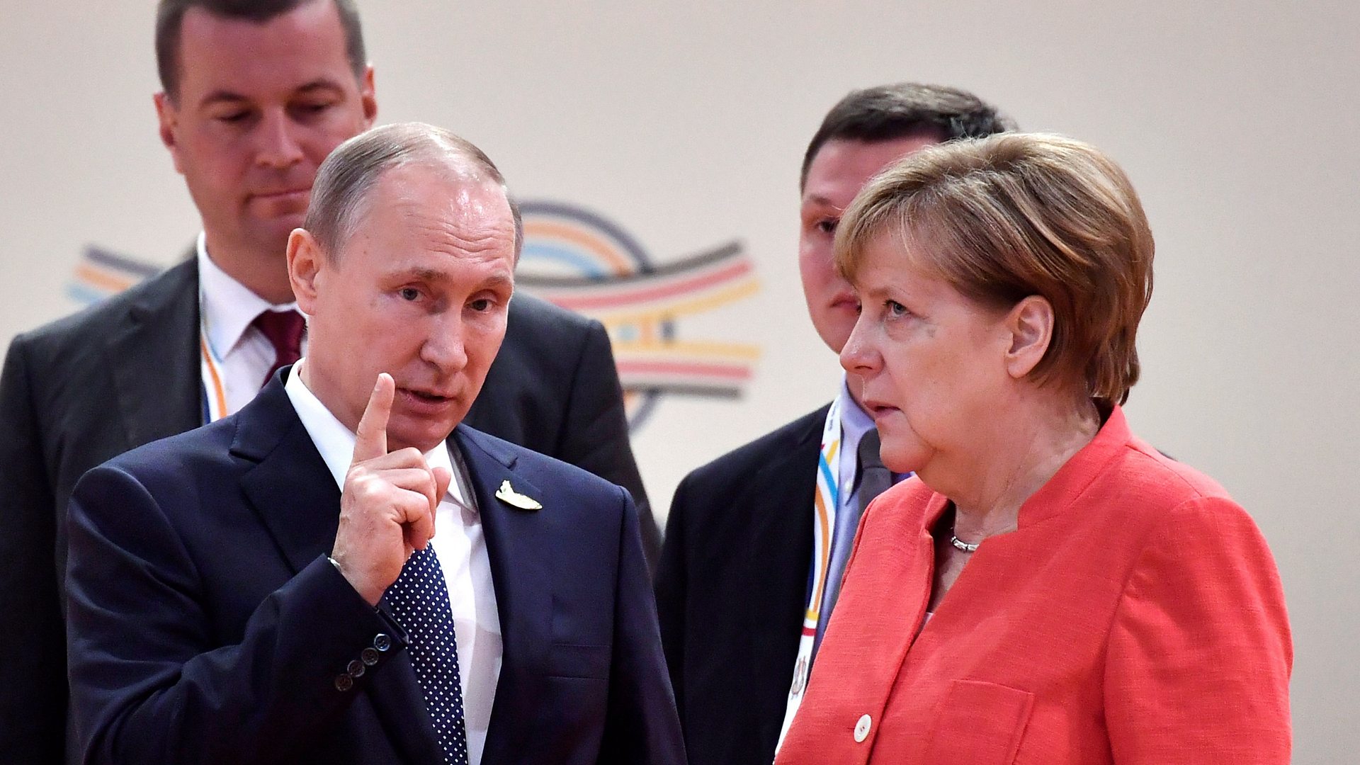 Γερμανία-Γαλλία πρότειναν σύνοδο κορυφής ΕΕ και Ρωσίας με συμμετοχή του Β.Πούτιν «για να εξομαλυνθούν οι σχέσεις»