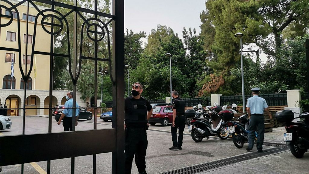 Τα διεθνή ΜΜΕ απασχόλησε η είδηση της επίθεσης με βιτριόλι στην Μονή Πετράκη! (φωτο)