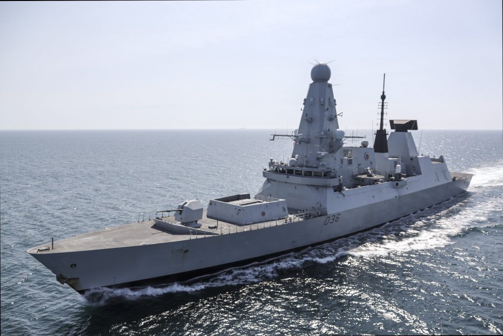 HMS Defender: Πως περιέγραψε Βρετανός δημοσιογράφος το σοβαρό συμβάν στη Μαύρη Θάλασσα