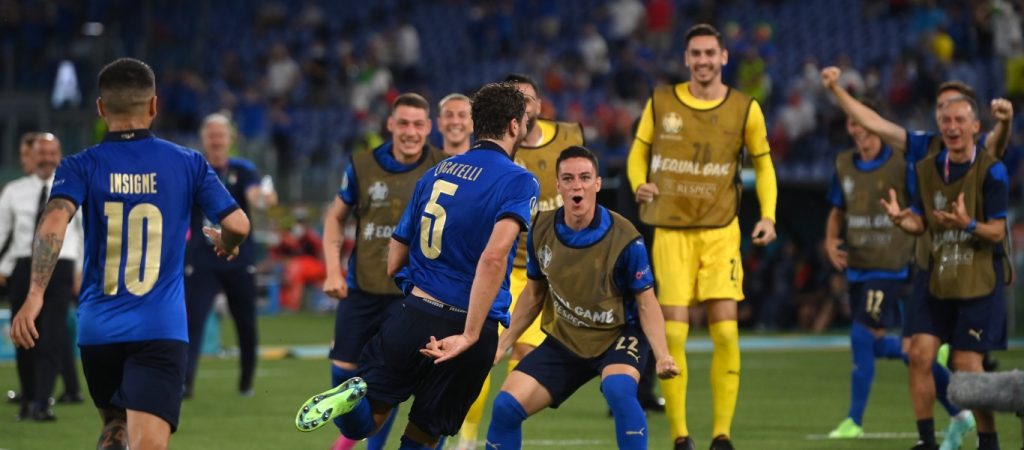 Επική έρευνα για το Euro 2020 – 3 στις 10 Ιταλίδες σκέφτονται να απατήσουν όταν παίζει η Εθνική ομάδα