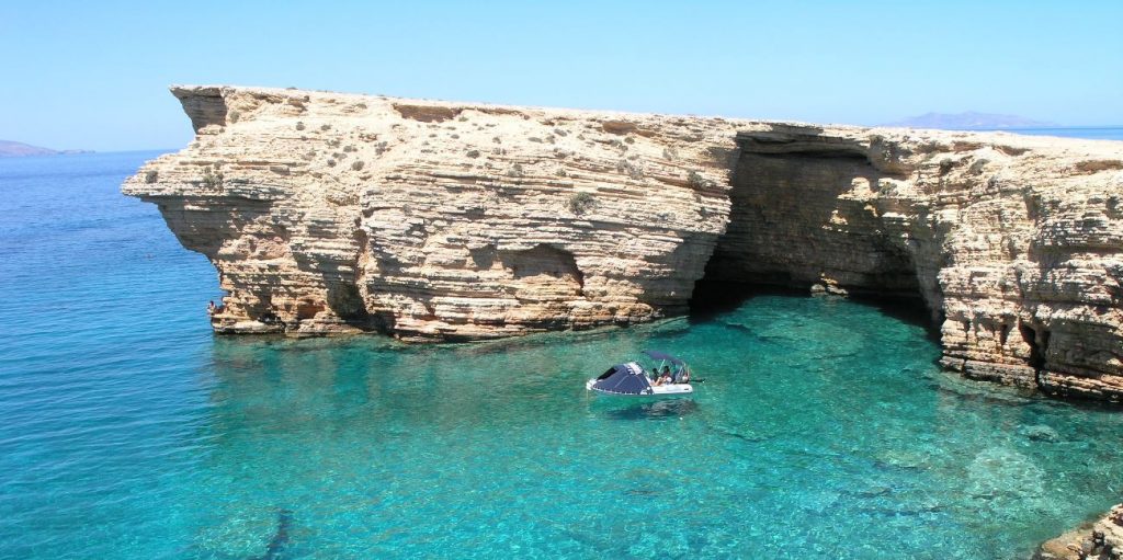 Κουφονήσια: Το μικροσκοπικό νησάκι βγαλμένο από τον… παράδεισο (βίντεο)