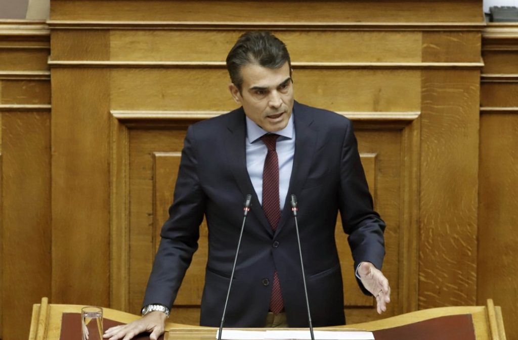 Άγνωστος πέταξε τρικάκια στο γραφείο του βουλευτή της ΝΔ Δ.Κούβελα στη Θεσσαλονίκη