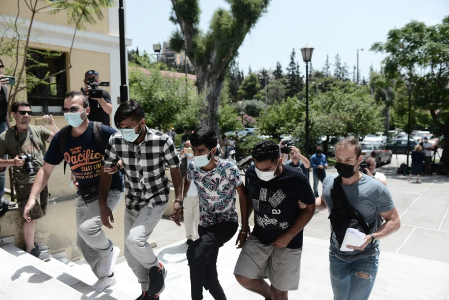 Άγιος Παντελεήμονας: Ο εισαγγελέας άσκησε ποινική δίωξη στους Πακιστανούς που βίασαν έγκυο γυναίκα