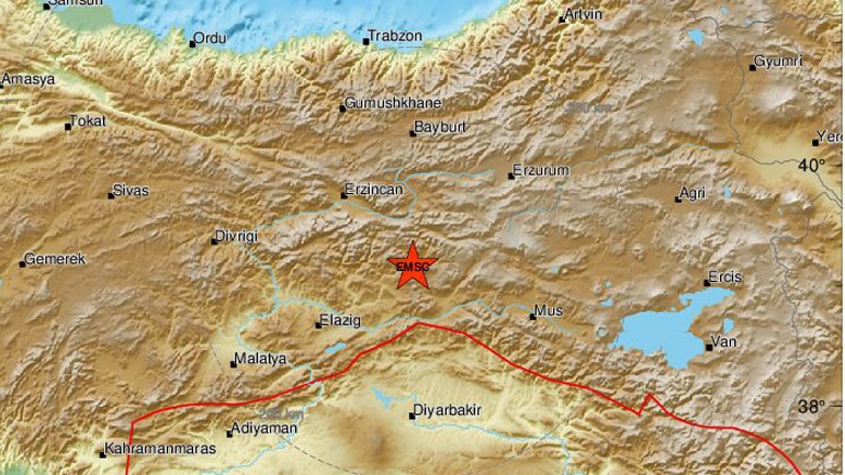 Ισχυρός σεισμός 5,7 Ρίχτερ στην ανατολική Τουρκία