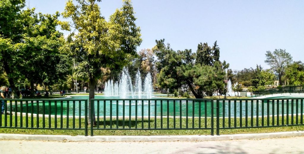 Στιγμές τρόμου στο Άλσος Ν.Φιλαδέλφειας: Επίθεση με μαχαίρι σε ζευγάρι από έξι κουκουλοφόρους