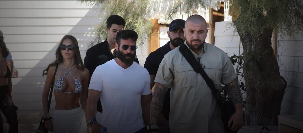 «Ξέφραγο αμπέλι» η χώρα: 15 Αλγερινοί αποπειράθηκαν να δολοφονήσουν τον Ν.Αραβαντινό σωματοφύλακα του Ν.Μπιλζέριαν (upd)