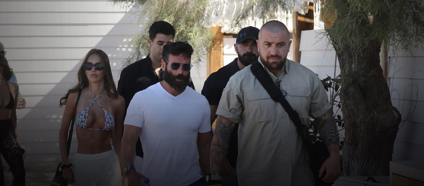 «Ξέφραγο αμπέλι» η χώρα: 15 Αλγερινοί αποπειράθηκαν να δολοφονήσουν τον Ν.Αραβαντινό σωματοφύλακα του Ν.Μπιλζέριαν (upd)