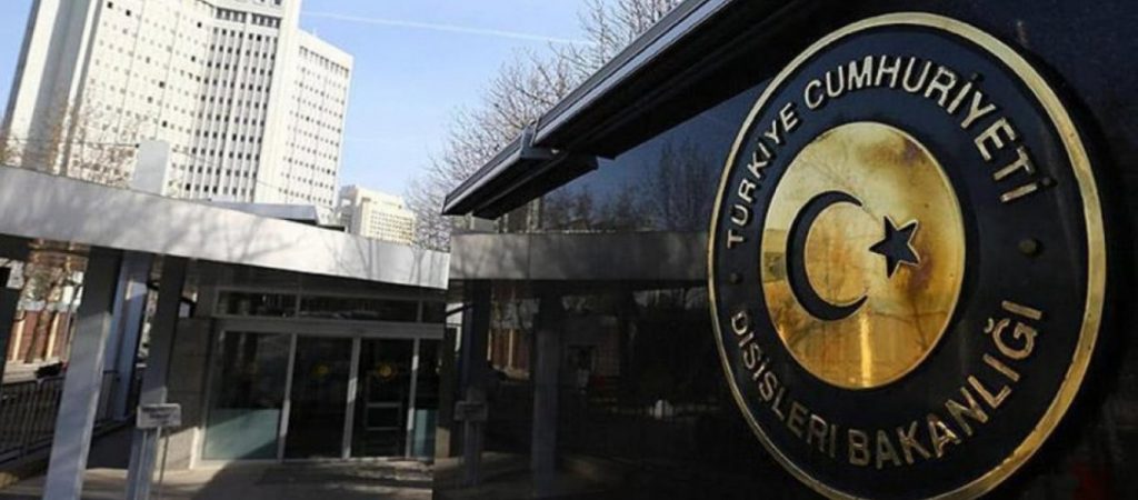 Τουρκικό ΥΠΕΞ: «Δεν θα καθόμαστε με σταυρωμένα τα χέρια στις ελληνικές παραβιάσεις»