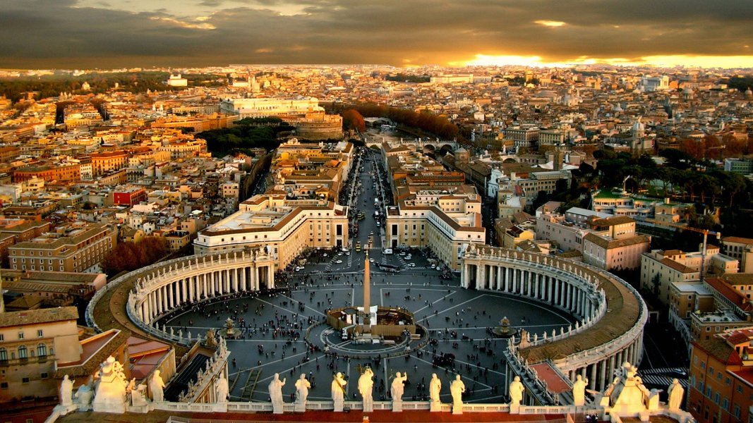 Συναγερμός στο Βατικανό: Άντρας με μαχαίρι στα χέρια του φώναζε «θα σας σκοτώσω όλους»