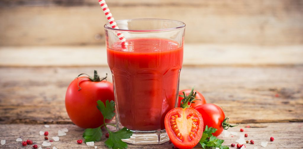 Ντοματοχυμός: Τα «μαγικά» οφέλη του για την υγεία μας