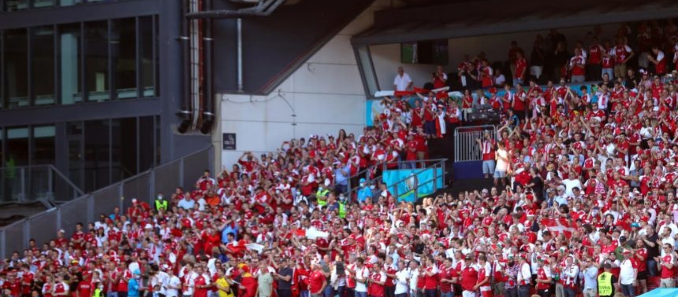 Euro 2020: Ταλαιπωρία για τους Δανούς φιλάθλους – Ταξίδι 12 ωρών από την Κοπεγχάγη στον Άμστερνταμ