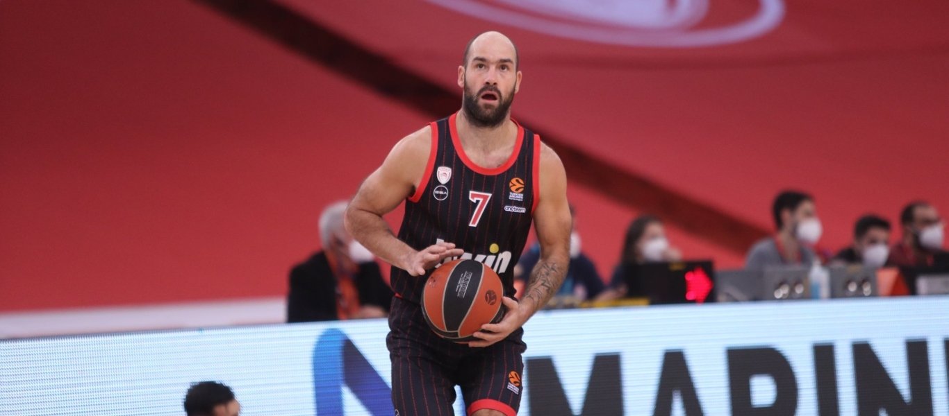 Ο Κ.Μητσοτάκης και ο Α.Τσίπρας υποκλίνονται στο «αντίο» του Β.Σπανούλη