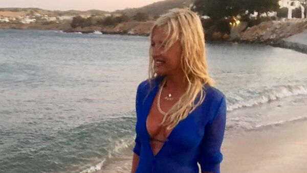 Οι βουτιές της Μαρίνας Πατούλη σε πισίνα των βορείων προαστίων (βίντεο)