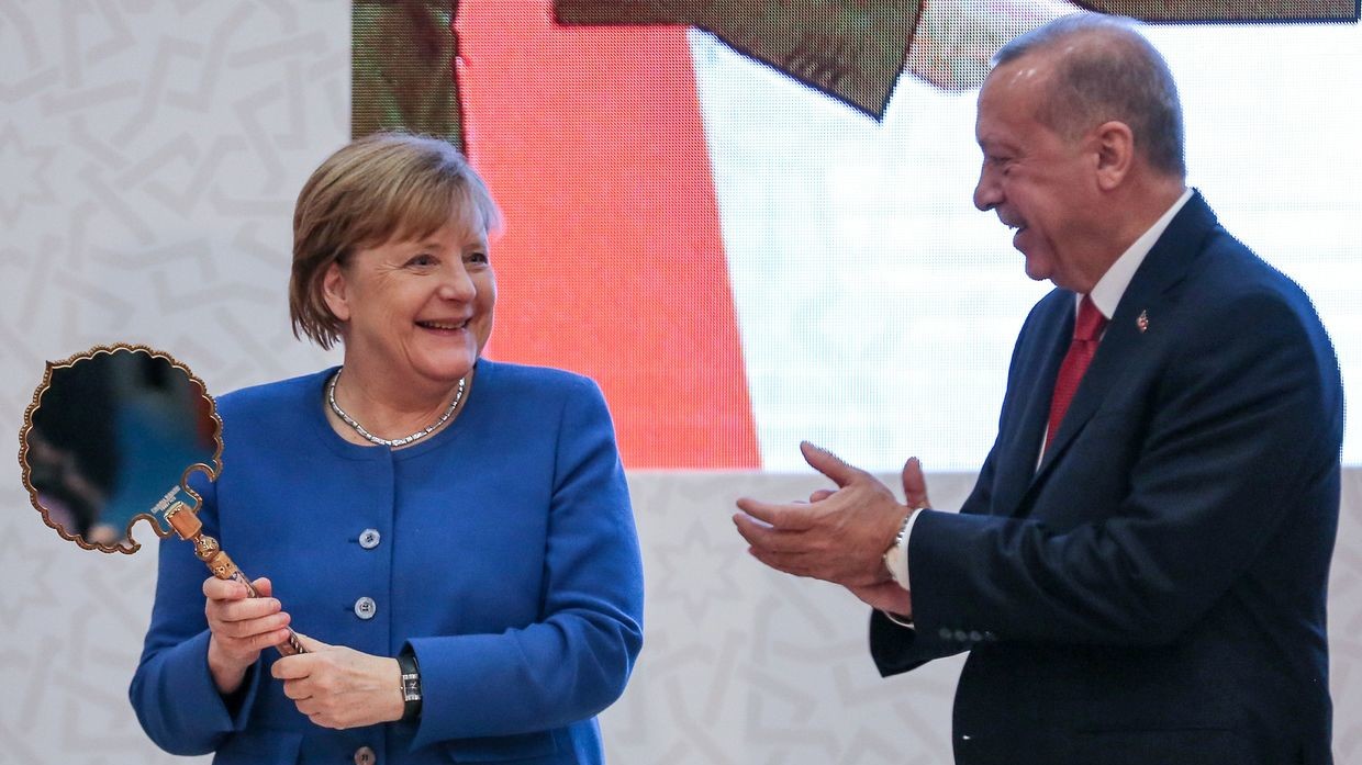 «Ένας ο στόχος της Συνόδου Κορυφής, να μείνει ικανοποιημένος ο Ερντογάν» γράφουν οι Γερμανοί!