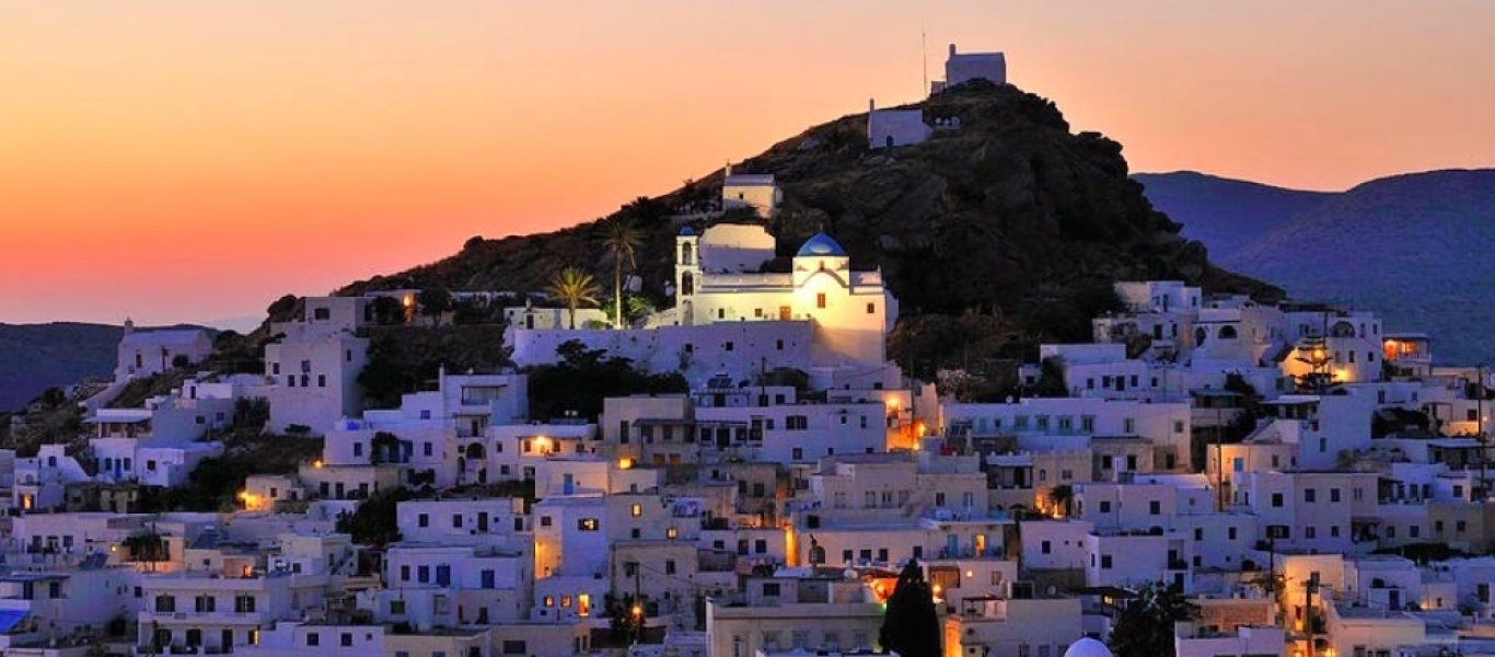 Αυτό είναι το ελληνικό νησί που έχει 365 Εκκλησίες – Μία για κάθε μέρα του χρόνου!