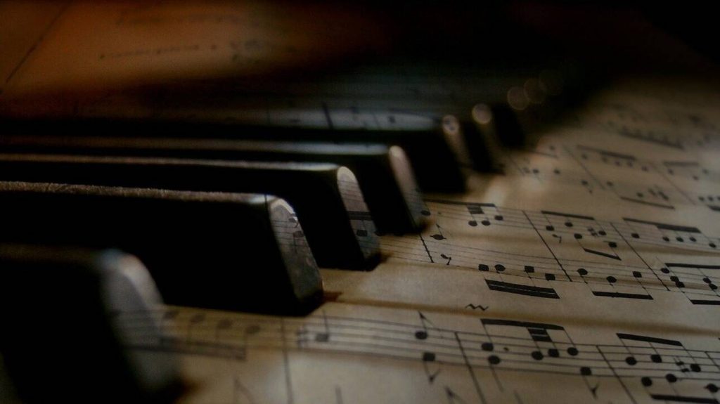 Κρατικό Ωδείο Θεσσαλονίκης – Ξεσπά θύμα του καθηγητή: «Με ακουμπούσε στα πόδια και τη μέση με κάθε ευκαιρία!»