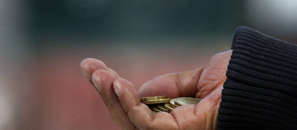 Επικουρική ασφάλιση: Μέχρι και 70 δισεκατομμύρια για… επενδύσεις ιδιωτικών εταιρειών με τις ευλογίες της κυβέρνησης!