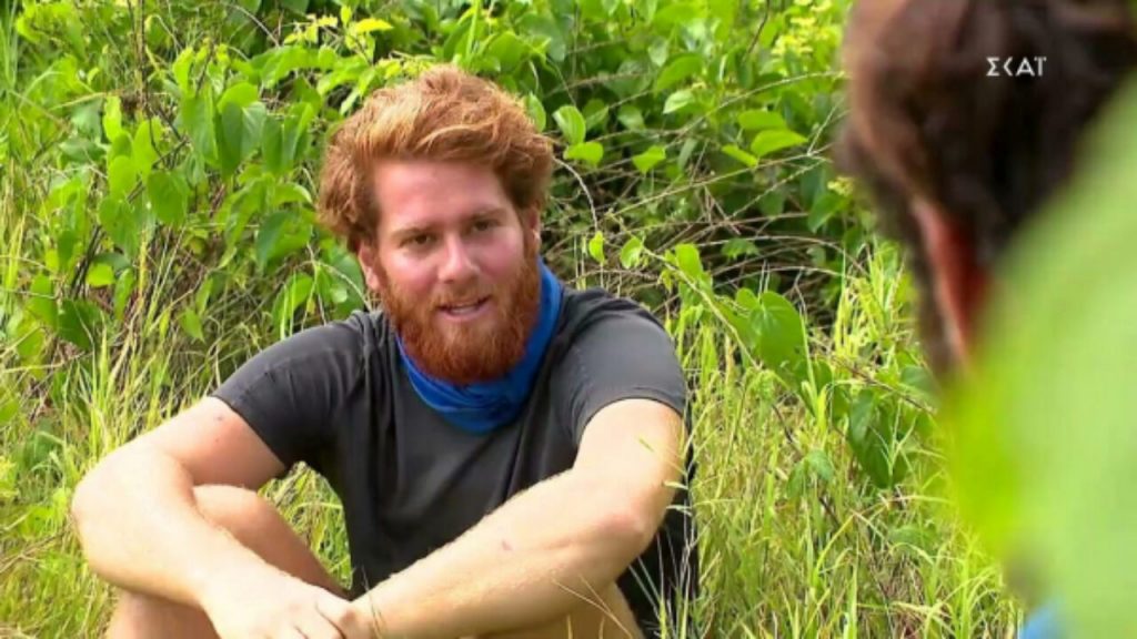 Ο James Καφετζής για το ατύχημα μετά τα MAD VMA: «Κάποιος έπιασε το τιμόνι & έπεσε πάνω μας» (βίντεο)