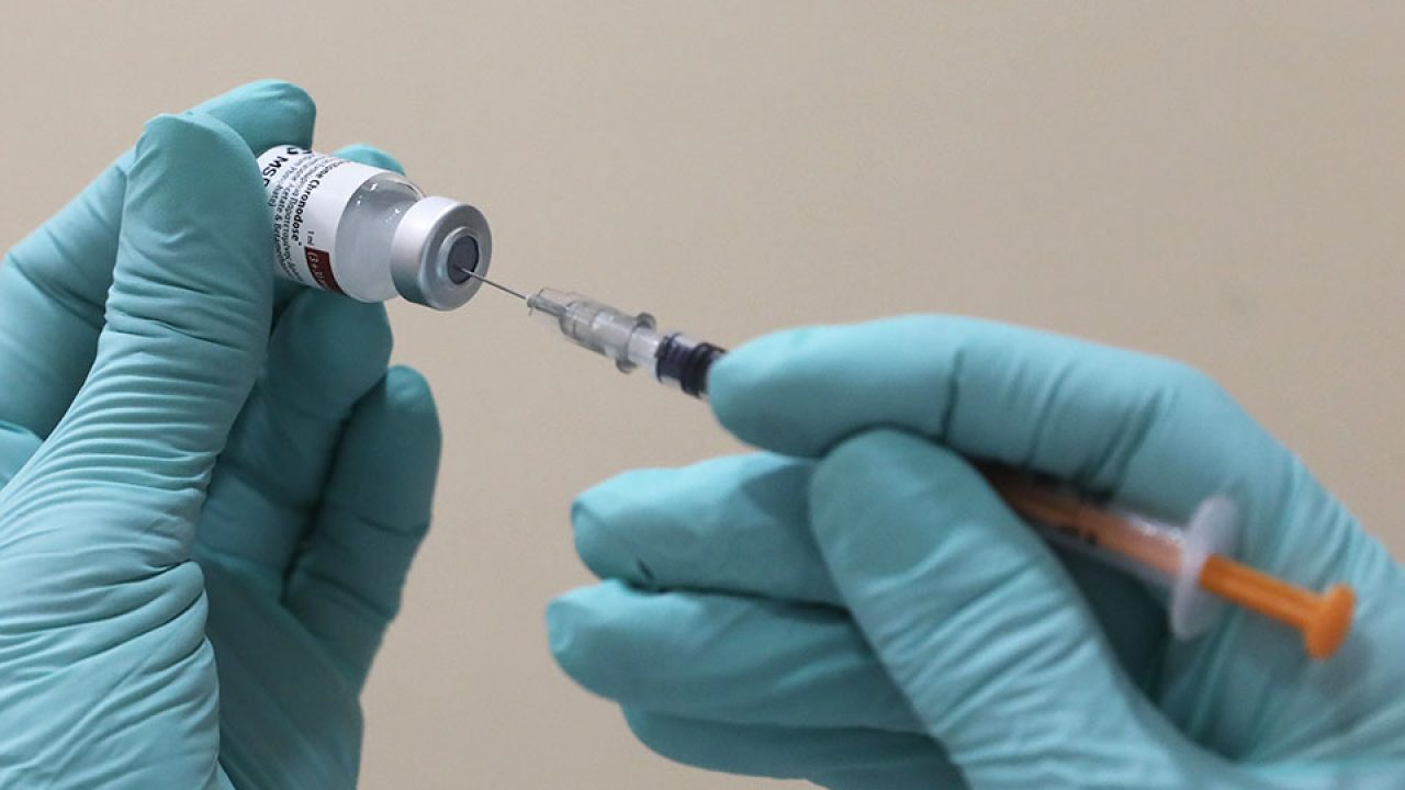 Γαλλία -Τελεσίγραφο σε υγειονομικούς: Υποχρεωτικός εμβολιασμός από Σεπτέμβριο αν δεν έχει κάνει μια δοση ως τότε το 80%