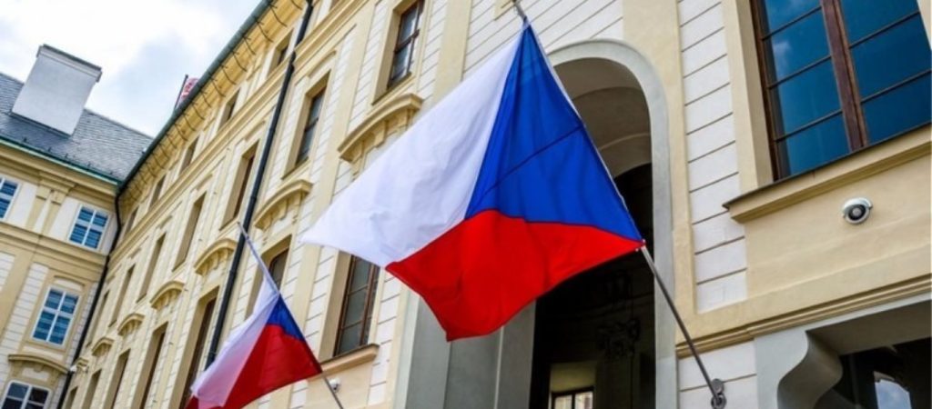 Τσεχία: Επιβάλλει απαγόρευση ταξιδιών σε Ρωσία και Τυνησία λόγω κορωνοϊού
