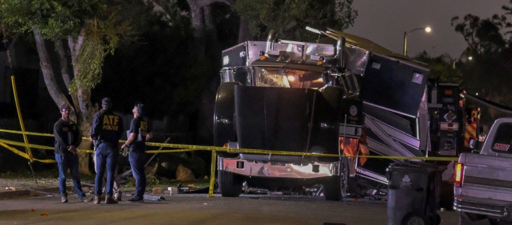 Μεγάλη έκρηξη στο Λος Άντζελες – Τραυματίστηκαν 17 άνθρωποι από πυροτεχνήματα (βίντεο)