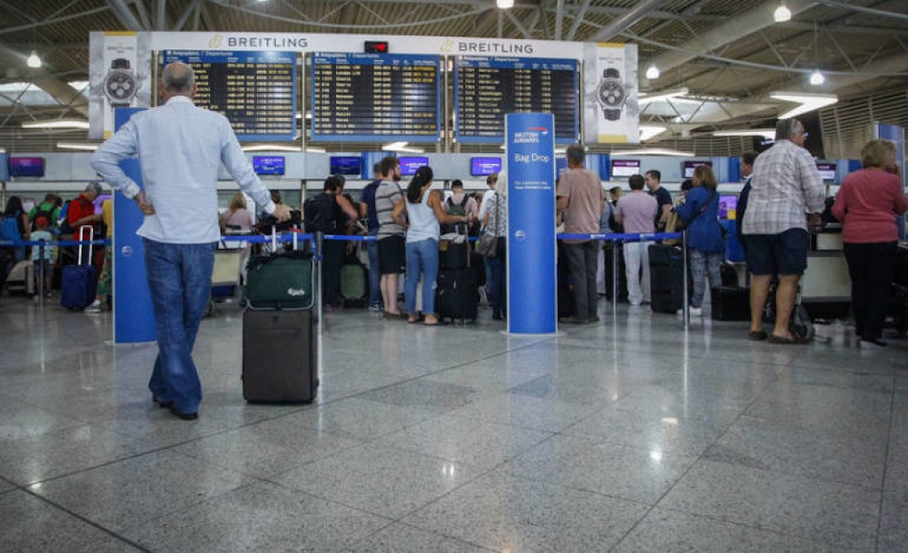 Αυξάνονται σε 32 οι τρίτες χώρες που οι ταξιδιώτες θα εισέρχονται στην Ελλάδα – Δείτε ποιες είναι