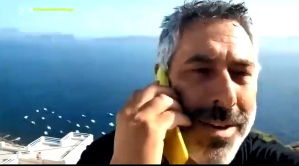 Εξοργισμένος εστιάτορας από τη Σαντορίνη: «Θα βάλω και τα περιστέρια στην επιχείρησή μου»