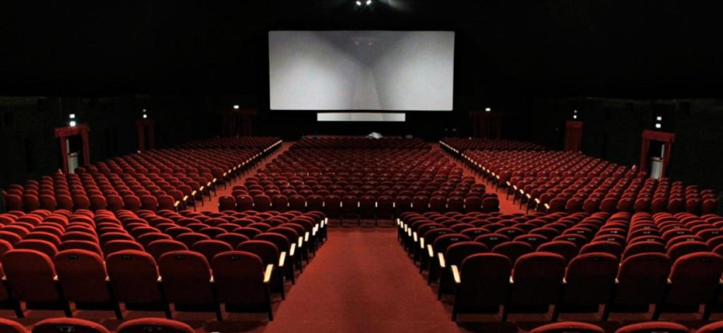 Άνοιξαν οι κλειστοί κινηματογράφοι – Τι θα ισχύσει με ανεμβολίαστους και ανήλικους