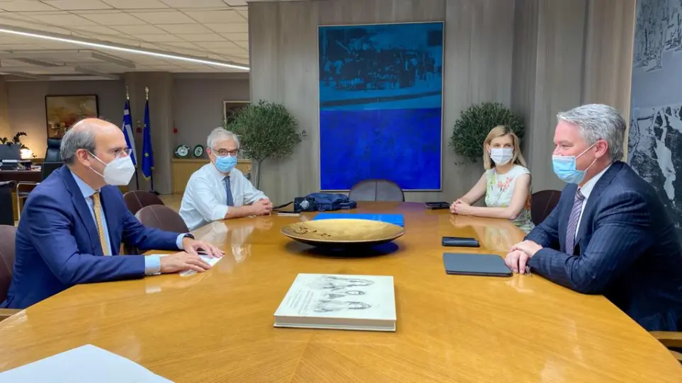 Η μεταρρυθμιστική ατζέντα στο επίκεντρο της συνάντησης του Κωστή Χατζηδάκη με τον γγ του ΟΟΣΑ