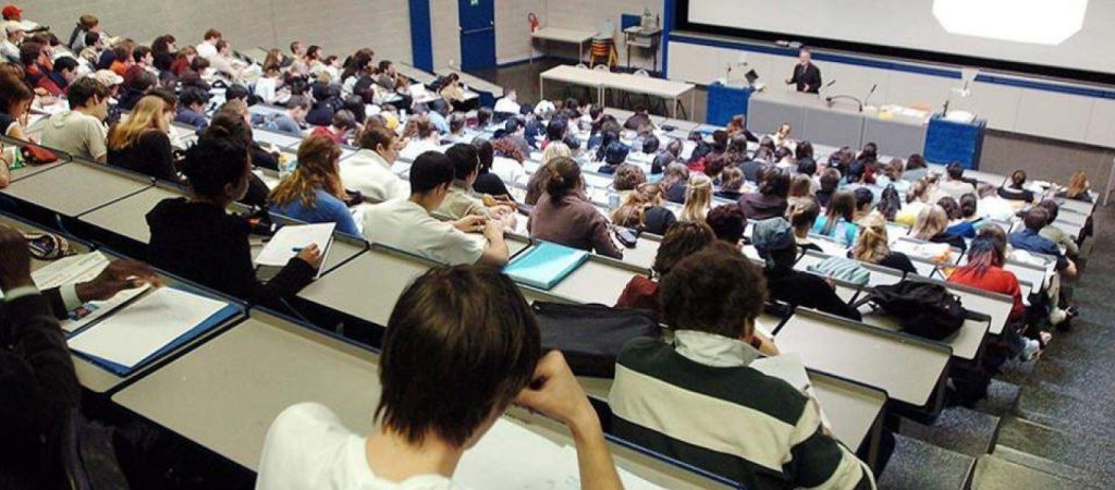 Φοιτητικό επίδομα 1.000 ευρώ: Μέχρι πότε η υποβολή αιτήσεων – Τα κριτήρια