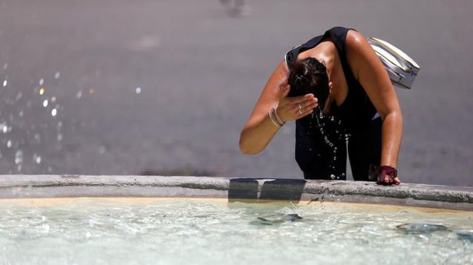 Ζέστη και υγρασία: Τι κινδύνους κρύβει ο συνδυασμός για την υγεία;