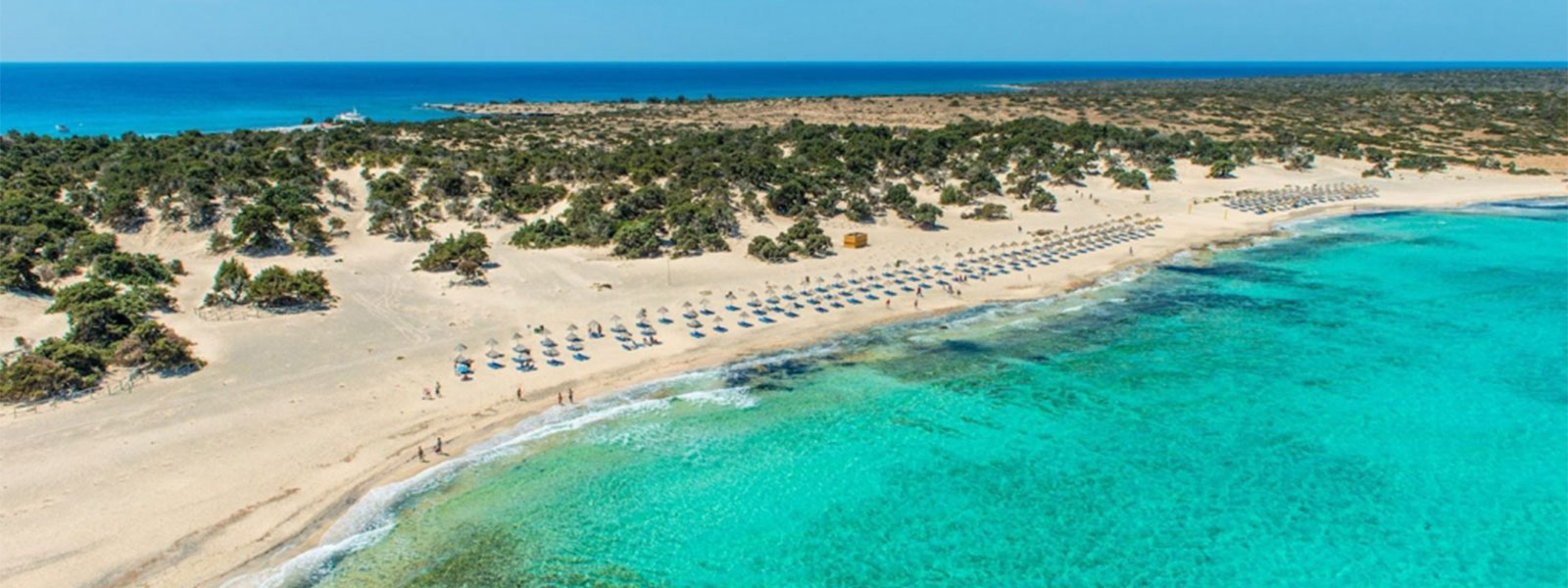 Το ελληνικό νησί με μία από τις πιο εξωτικές παραλίες στη χώρα (βίντεο)