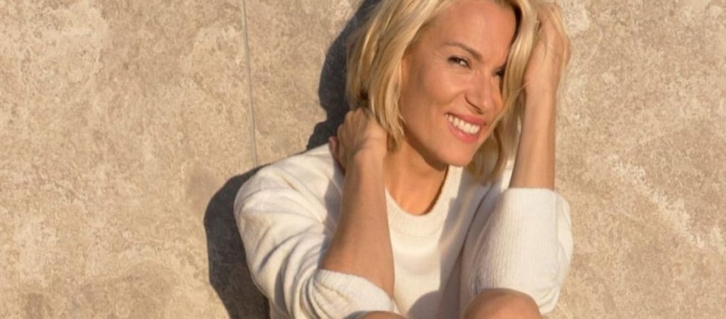 Γενέθλια για τη Β.Καγιά – Έγινε 43 και μας «τρελαίνει» με την πόζα της (φώτο)