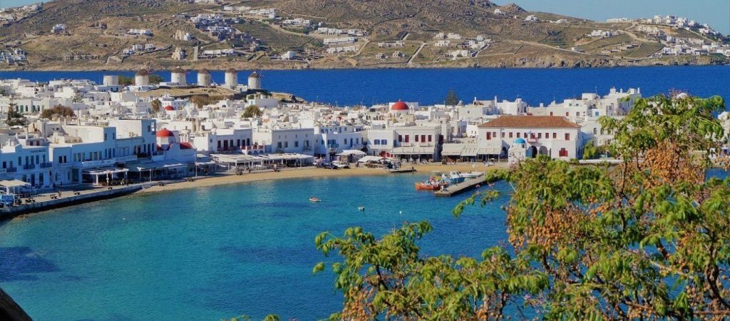 «Τουρισμός για όλους»: Ανοίγουν αύριο οι αιτήσεις νέων δικαιούχων – Πως θα γίνει η υποβολή τους