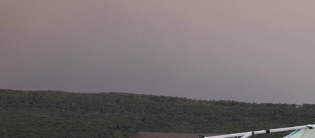 Βρετανός φωτογράφισε ιπτάμενο αντικείμενο λίγο πριν εξαφανιστεί (φώτο)