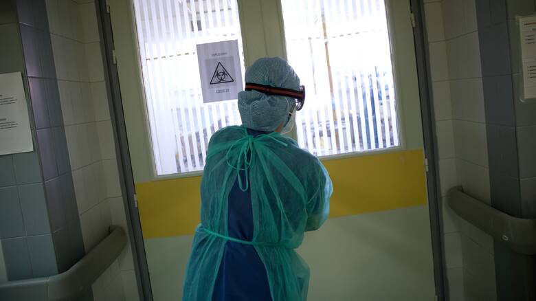 Καθηγητής Θωμαΐδης: «Αύξηση 60% του ιικού φορτίου στα λύματα – Χρειάζονται επιπλέον μέτρα»