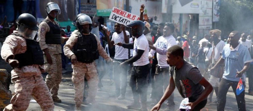 Τέθηκε σε «κατάσταση πολιορκίας» η Αϊτή – Κλείνει τα σύνορά της η Δομινικανή Δημοκρατία