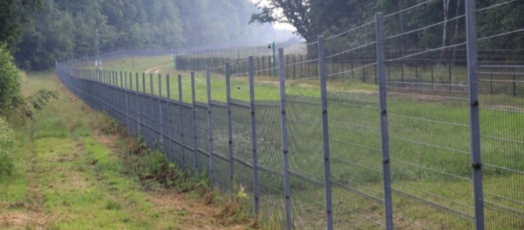 Λιθουανία: Ανακοίνωσε ότι κατασκευάζει φράχτη για να σταματήσει τα κύματα των παράνομων μεταναστών