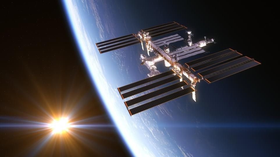 Roscosmos: Ο Διεθνής Διαστημικός Σταθμός απειλείται από αγνώστου ταυτότητας αντικείμενο
