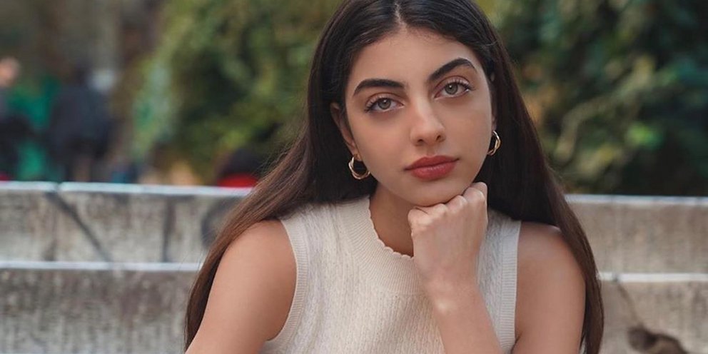 Η Ειρήνη Καζαριάν ποζάρει με μαγιό και ο ανδρικός πληθυσμός «υποκλίνεται» (φωτο)