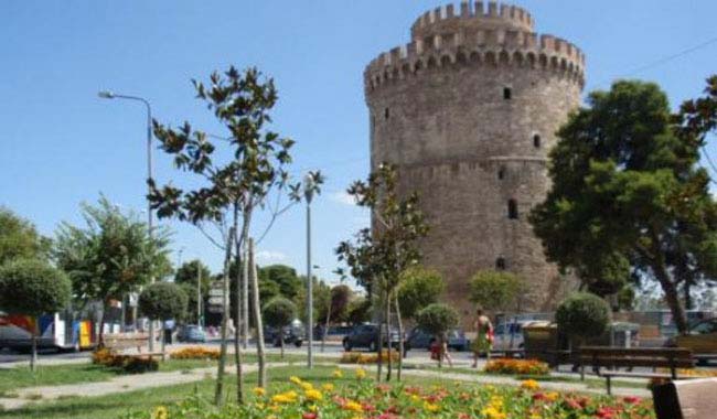 Θεσσαλονίκη: Χειροπέδες σε τρία άτομα για καταστροφές στο πάρκο του Λευκού Πύργου